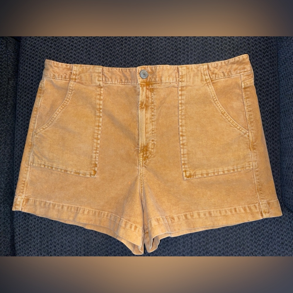 American Eagle yellow corduroy shorts